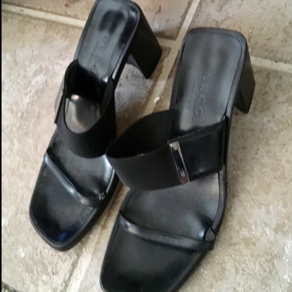 Authentic Gucci Black Leather Double Strap Slip On  Thong Kitten Mule Heels - Picture 8 of 8